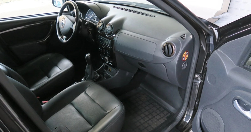 Dacia Duster cena 28900 przebieg: 162000, rok produkcji 2011 z Wolbrom małe 172